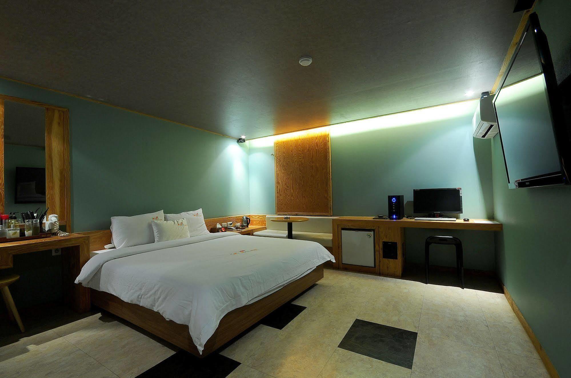 2 Heaven Hotel Пусан Экстерьер фото