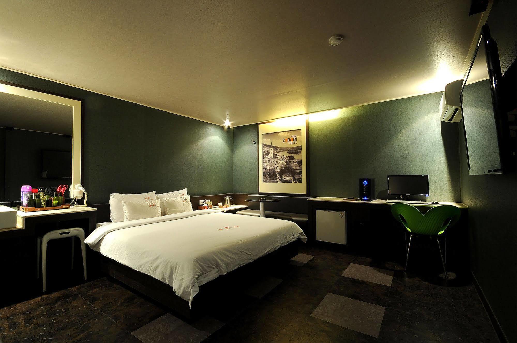 2 Heaven Hotel Пусан Экстерьер фото