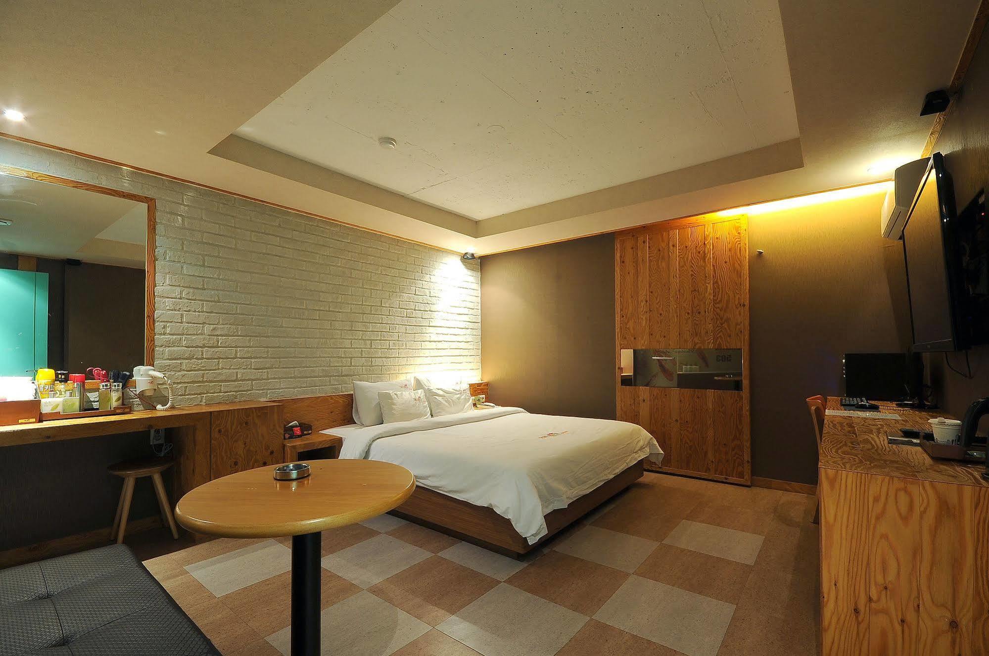 2 Heaven Hotel Пусан Экстерьер фото